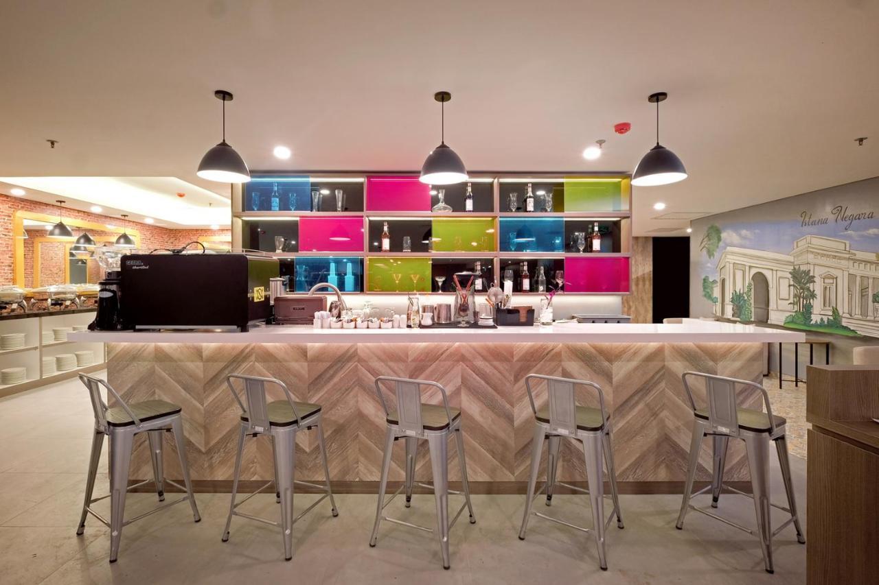 Azana Style Hotel Bandara Jakarta Тангеранг Екстериор снимка