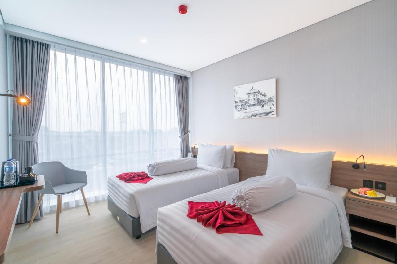 Azana Style Hotel Bandara Jakarta Тангеранг Екстериор снимка