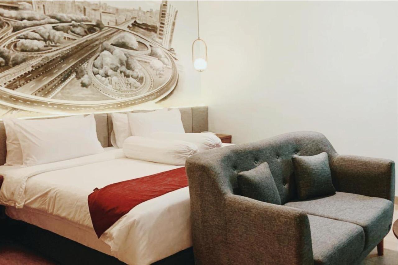 Azana Style Hotel Bandara Jakarta Тангеранг Екстериор снимка